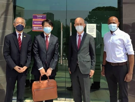 日本大使館官員訪問馬來西亞理科大學